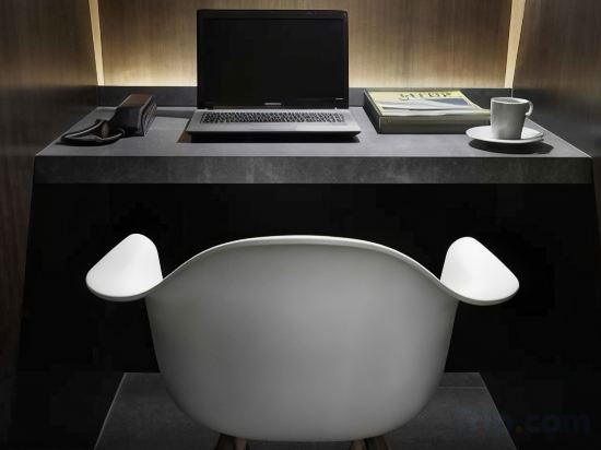 Фото The POD Boutique Capsule Hotel