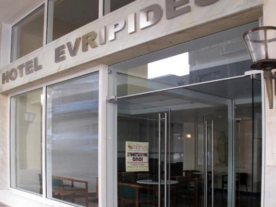 Фото отеля 2