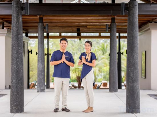 Фото Outrigger Khao Lak Beach Resort