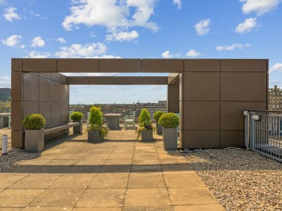 Фото Princes Street Suites