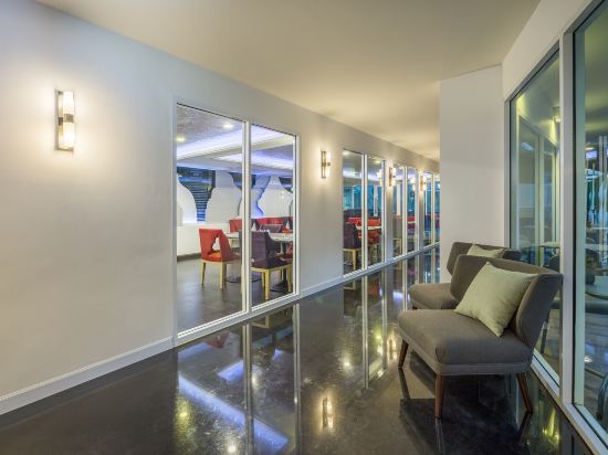 Фото Anajak Bangkok Hotel