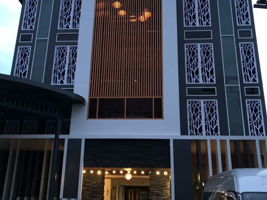 Фото Blue Lagoon Hotel