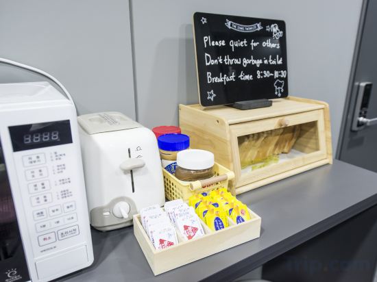 Фото Philstay Myeongdong Metro