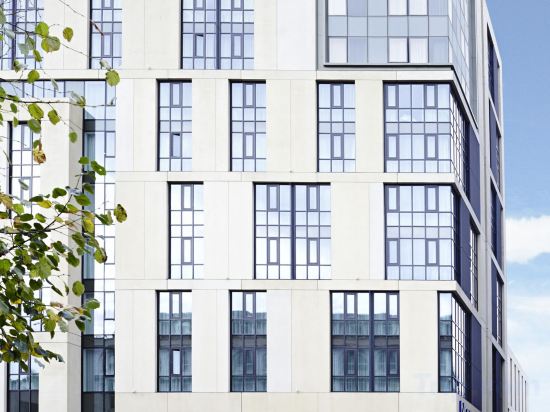 Фото 190079704915