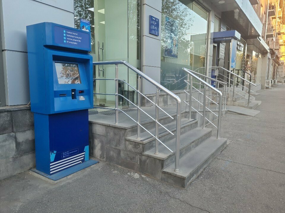 Payment terminal Vtb, Yerevan, photo