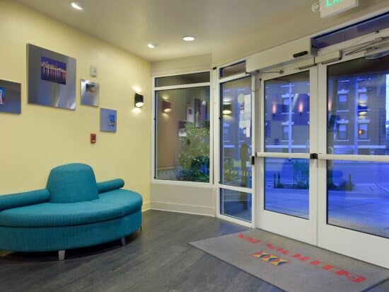 Фото The Belltown Inn