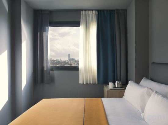 Фото Yurbban Trafalgar Hotel