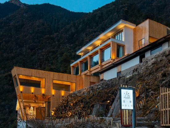 Hotel Yolo Guesthouse, Dêqên, photo