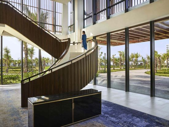 Фото Movenpick Resort Waverly Phu Quoc