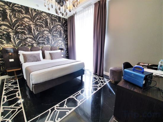 Фото Hotel 87 EightySeven