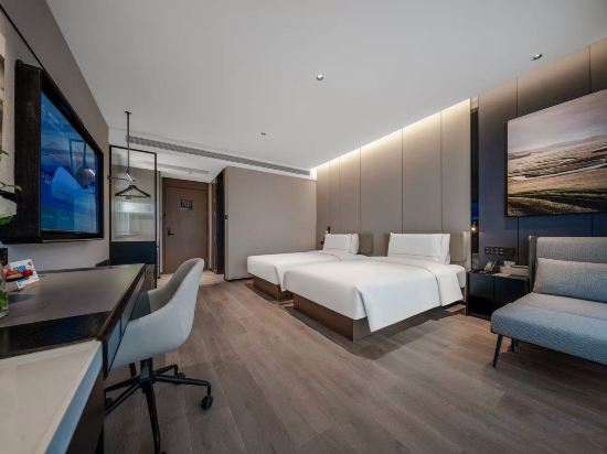 Фото Atour Hotel Chengduo Tianfu New Area Erjiangsi Subway Station