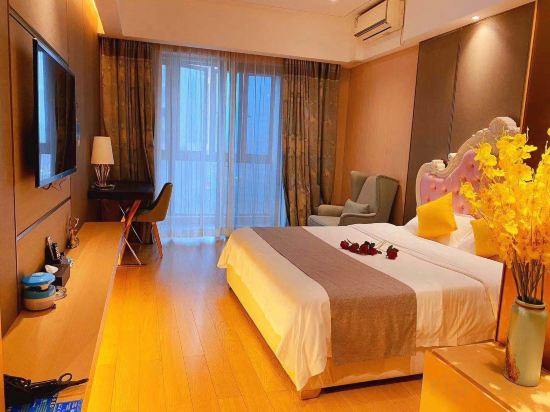 Фото Manhattan Langde Apartment