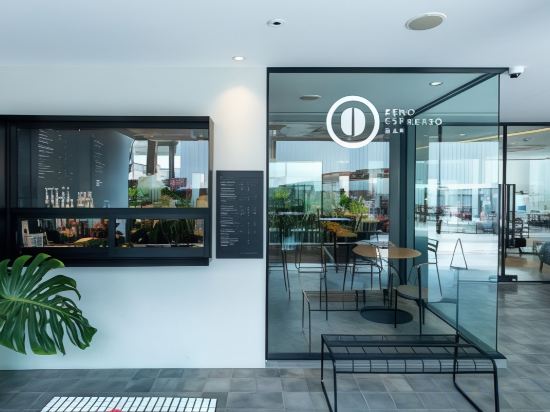 Фото Reno Hotel Bangkok