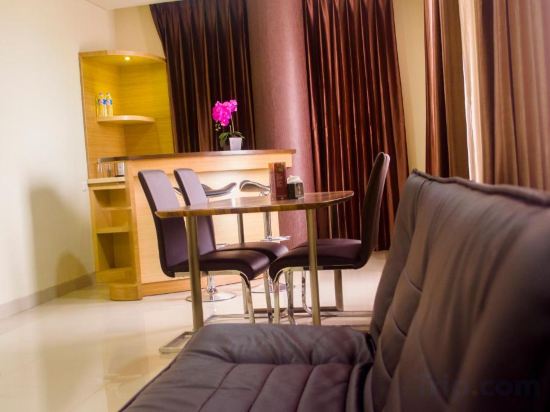 Фото Grand Parama Hotel