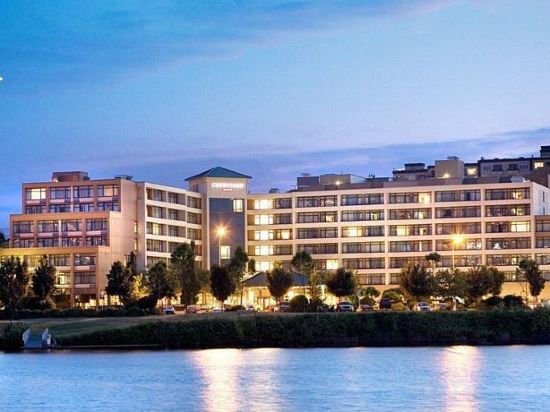 Фото Courtyard by Marriott Seattle Downtown Lake Union