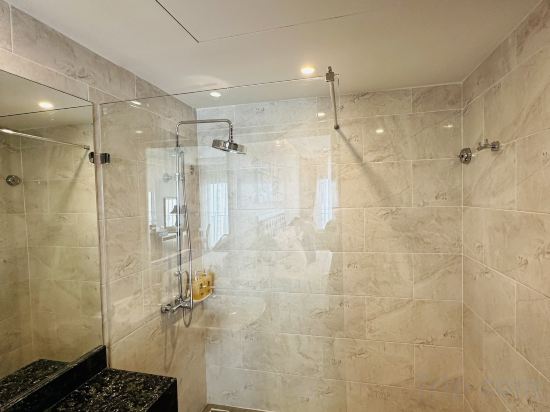 Фото Sandals Island Hotel