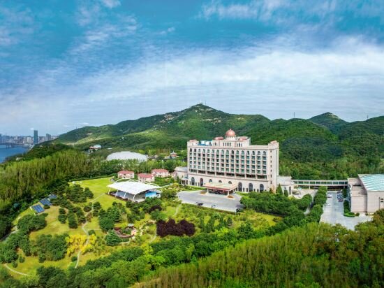 Фото Dalian International Finance Conference Center