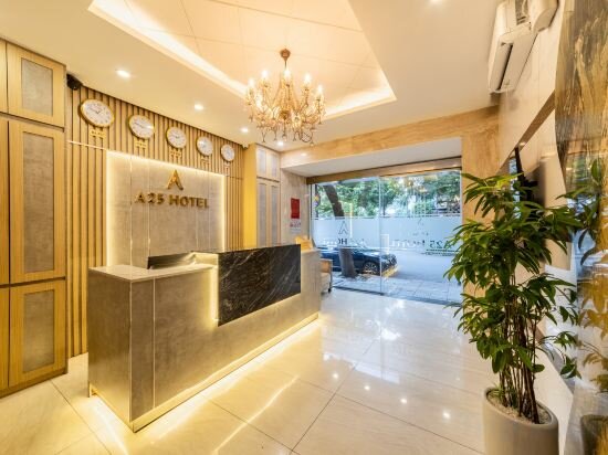 Фото A25 Hotel 75 Le Thi Hong Gam