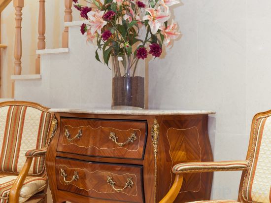 Фото Hotel Florescente