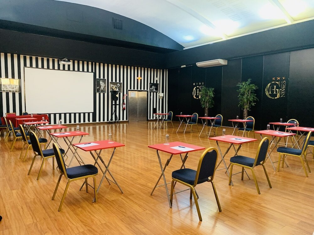 Фото Grand Hôtel de Nîmes