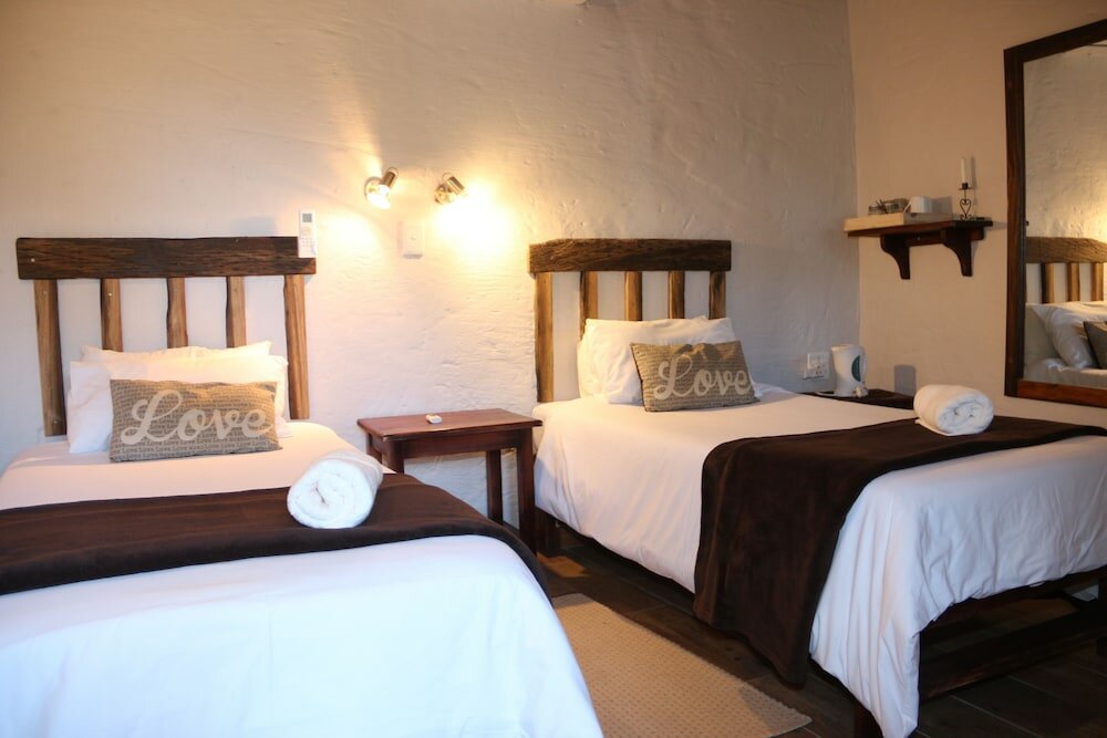 Фото Aan Die Oewer Guest House