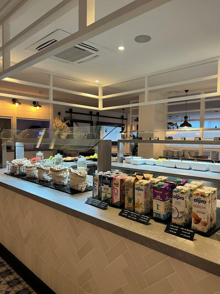 Фото Gran Hotel Flamingo