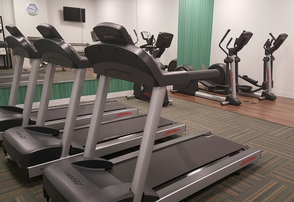 Фото Holiday Inn Express & Suites Toledo West, an Ihg Hotel