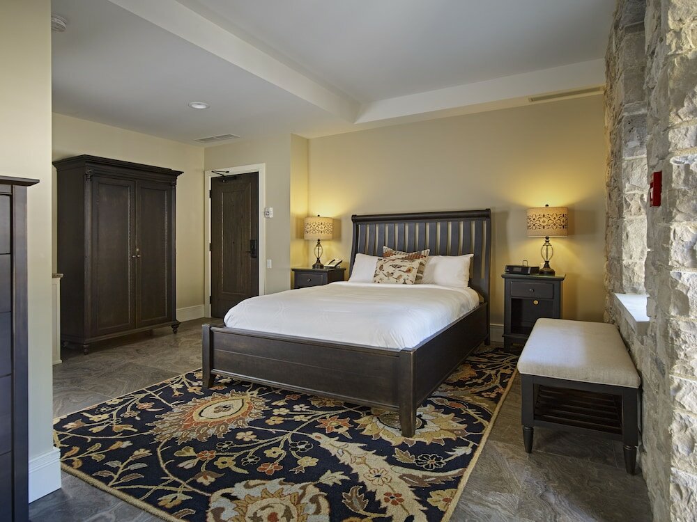 Фото The Barracks Inn