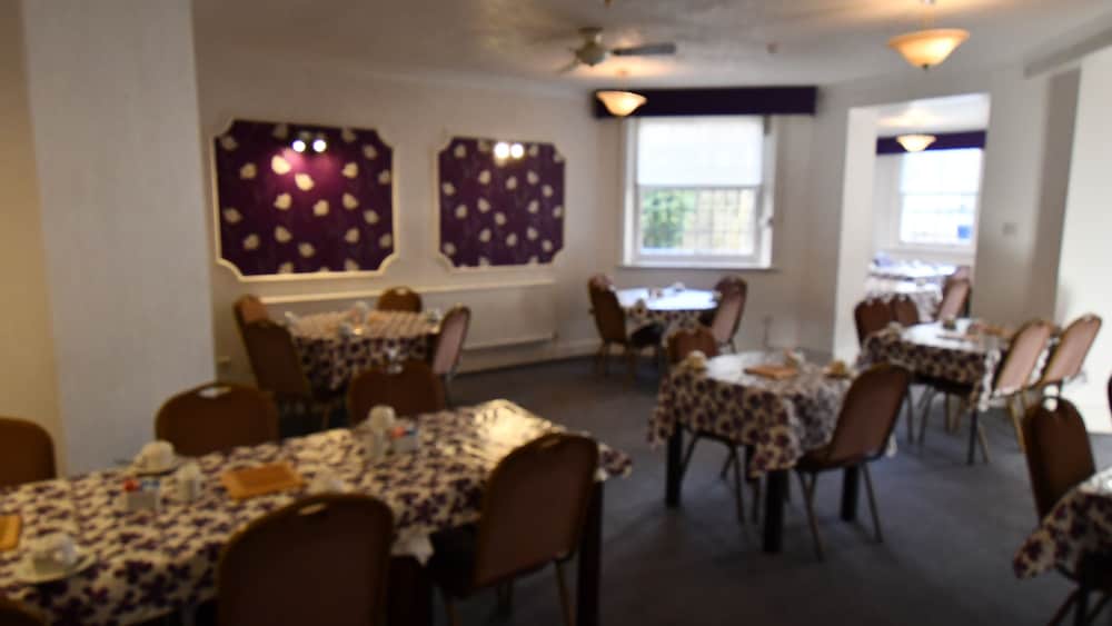 Фото Bourne Hall Hotel