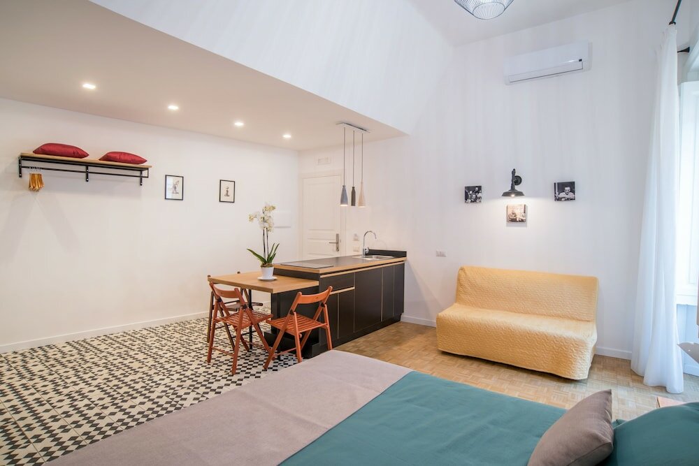 Фото Napoliamo Guest House