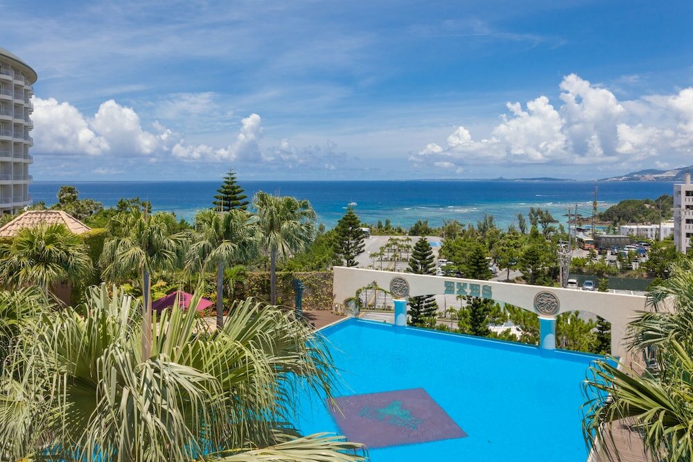 Фото Okinawa Kariyushi Resort Exes Onna