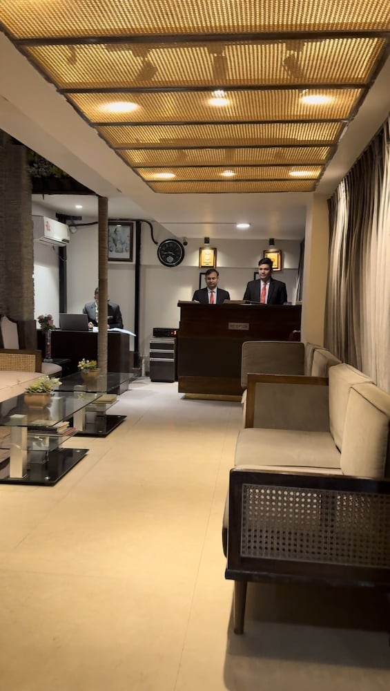 Фото Woodapple Residency