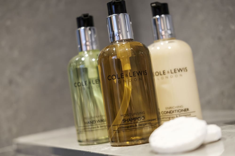 Фото The Fox & Goose Hotel