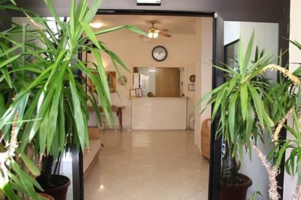 Фото Hotel Plaza