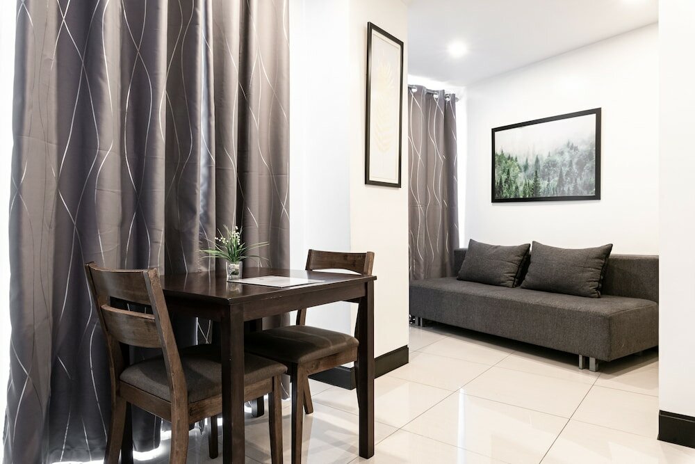 Фото Artemis Place Makati Hotel