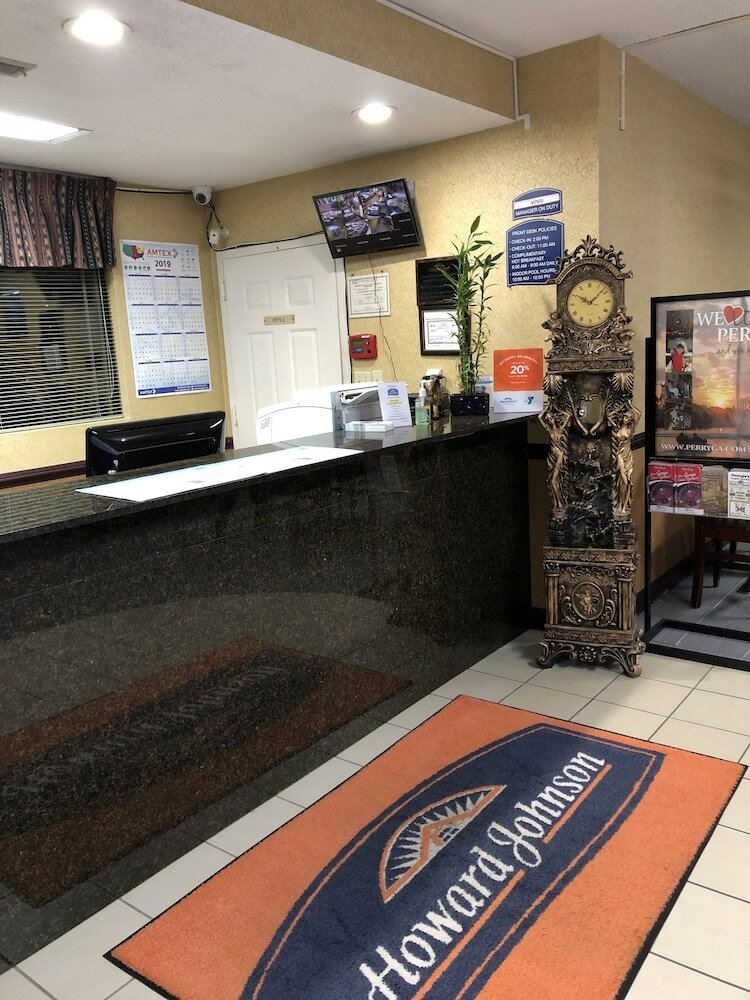 Фото Howard Johnson by Wyndham Perry Ga