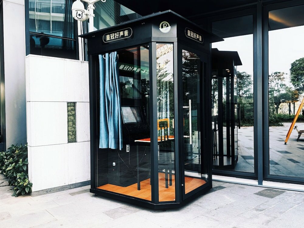 Фото Crowne Plaza Shenzhen World Exhibition and Convention Center by IHG