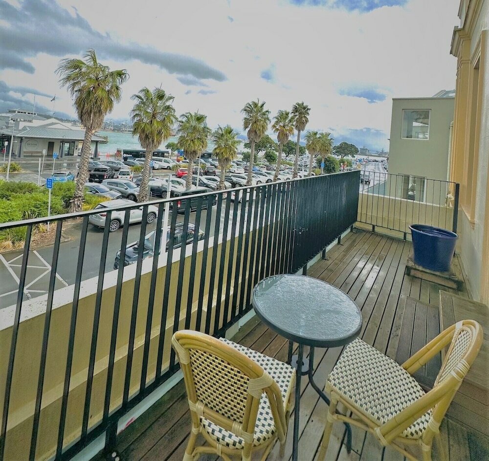 Фото The Esplanade Hotel