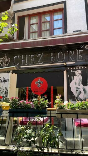 Chez Bore