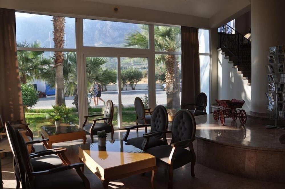 Фото Hotel Sempati