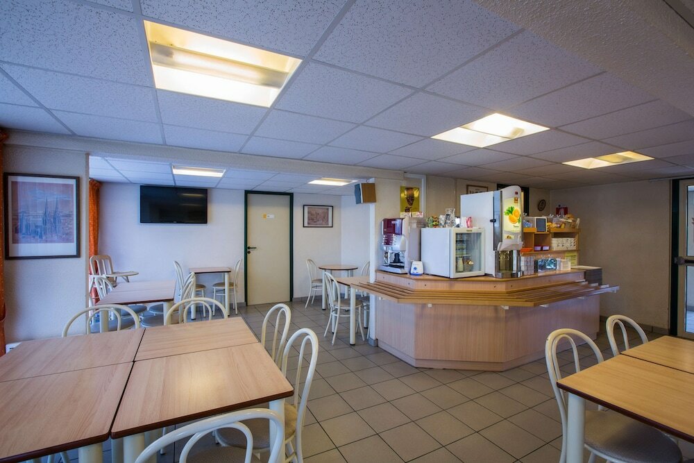 Фото Premiere Classe Clermont Ferrand Nord