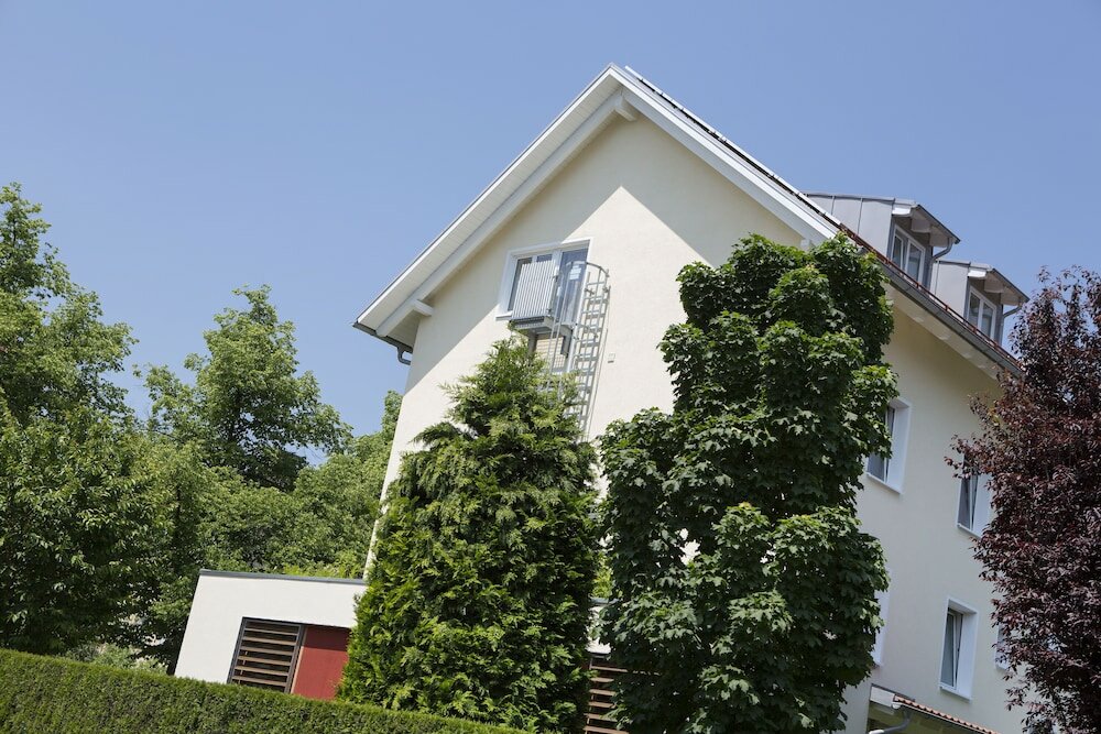 Фото Hotel Kriemhild am Hirschgarten