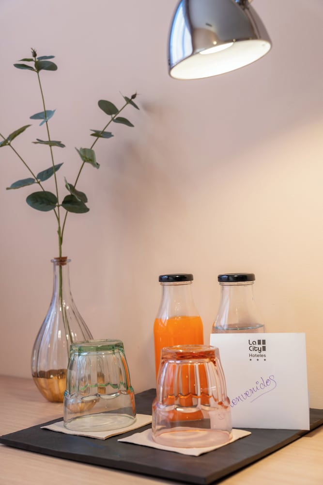 Фото Hotel La City Mercado