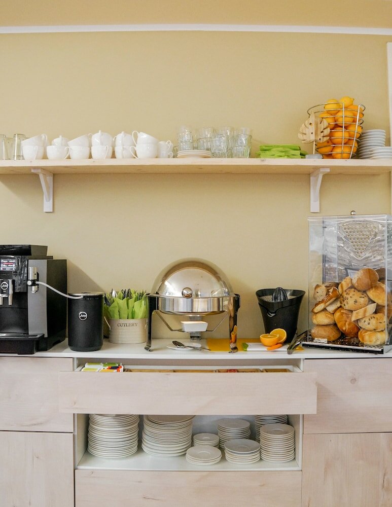 Фото Town Hotel Wiesbaden