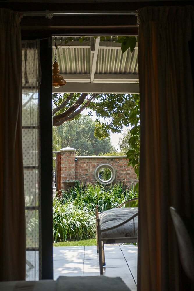 Фото Town and Country Guest House