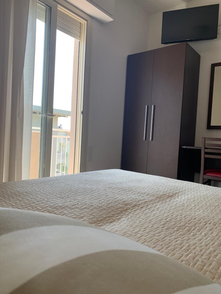 Фото Hotel Carmen