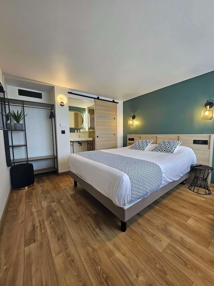 Фото Campanile Chartres