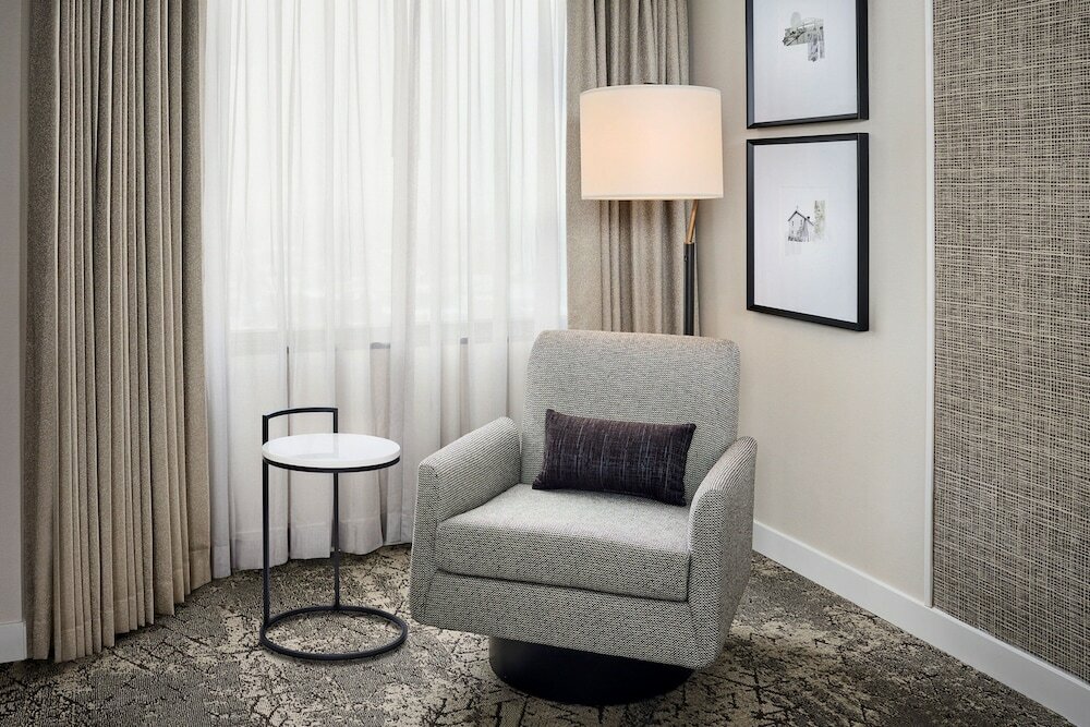 Фото Sheraton Hamilton Hotel