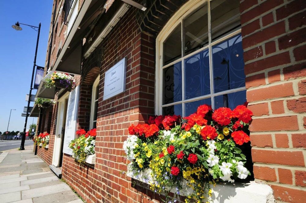 Фото Ennios Boutique Hotel Rooms