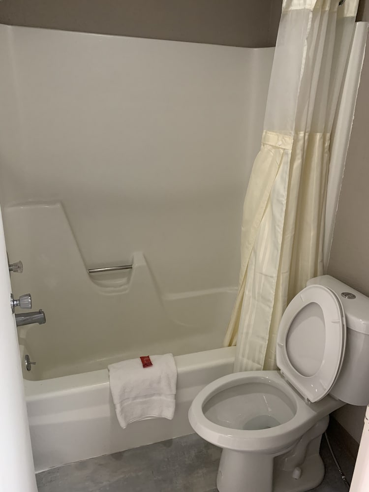 Фото SureStay Hotel by Best Western Olathe